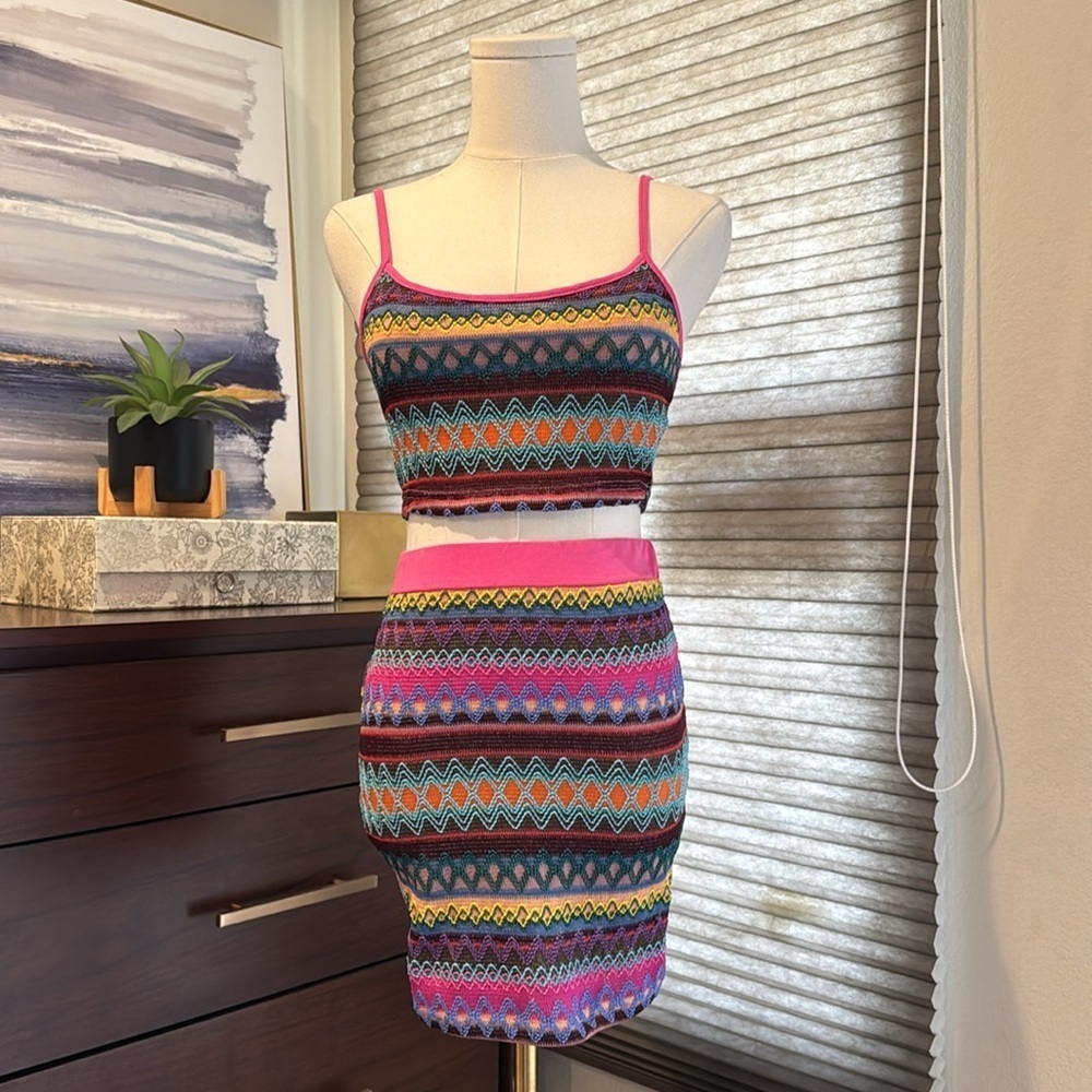 NWT Verdusa Women's 2 Piece Striped Crop Cami Top a & Mini Bodycon Skirt Set. - Picture 2 of 8